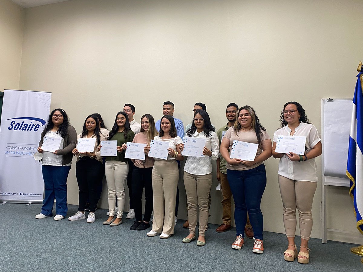 Abriendo Oportunidades Primera Bienal 2022 13